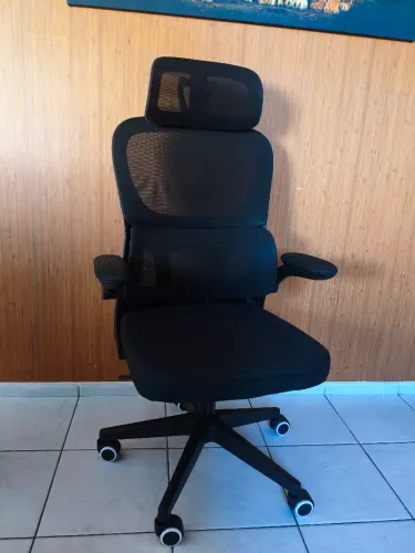 Cadeira Escritório Ergonômica Genebra B500 Luvinco Com Suporte Lombar Estofado Mesh