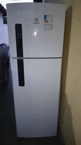 Geladeira Eletrolux inverter