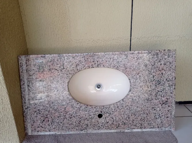 Pia granito c/cuba porcelana p/banheiro 