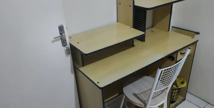 ALUGO QUARTO INDIVIDUAL PARA NÃO FUMANTE NO CENTRO DE SÃO LEOPOLDO