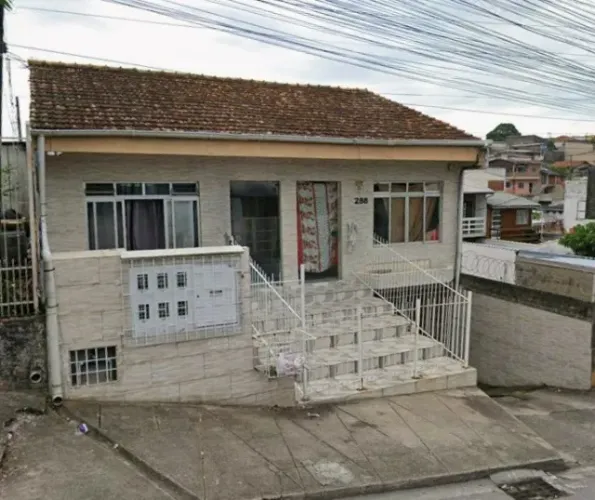 Alugo Casa - Preferencia Casal sem filhos.