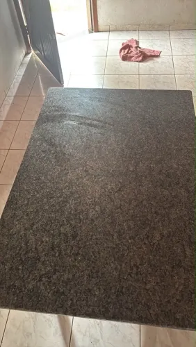 Vendo Mesa com 4 cadeiras e Máquina de lavar Midea