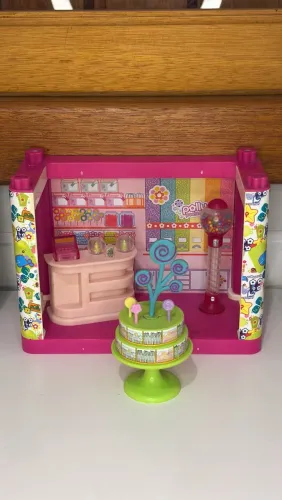 Designables mall Polly Pocket shopping
