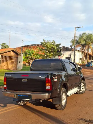 Toyota Hilux CD SRV D4-d 4X4 3.0 TDI Diesel AUT 2011
