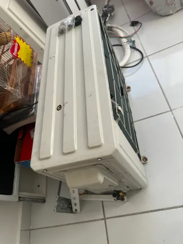 Condicionado 18.000Btu/h Inverter - 1 ano de uso