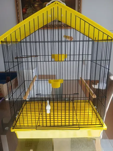 GAIOLA GRANDE PARA PÁSSAROS