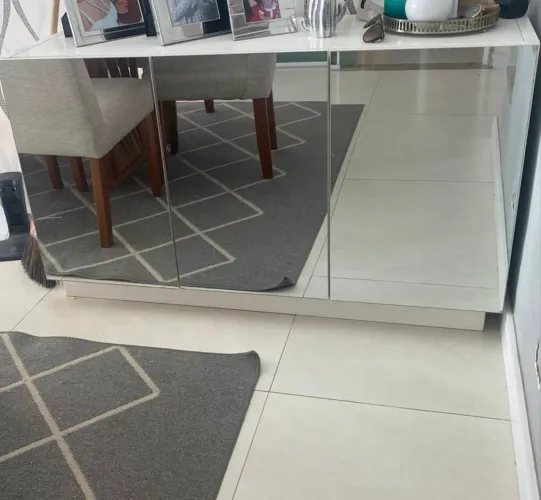 Buffet Branco espelhado 