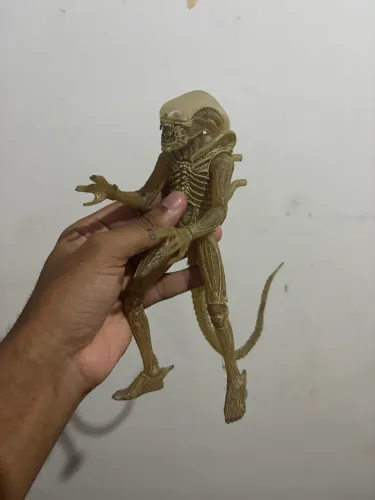 Alien Xenomorfo, Original Neca (Versão Branca)