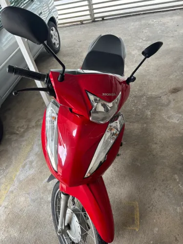 Honda Biz 110I 2024 Impecável