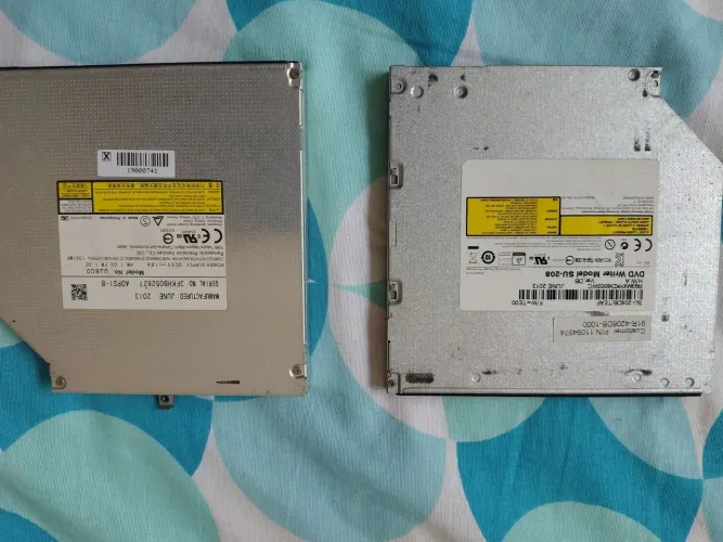 Leitor de DVD e CD notebook 
