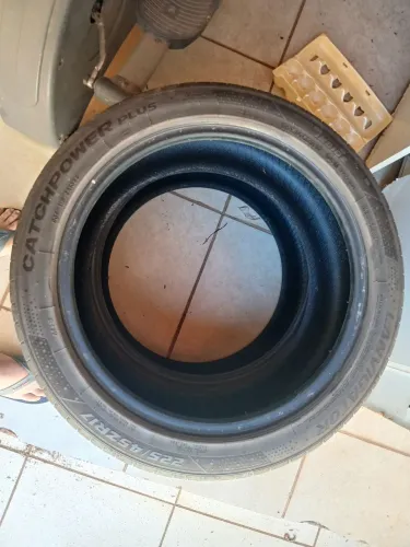 Pneu 225/45 R17