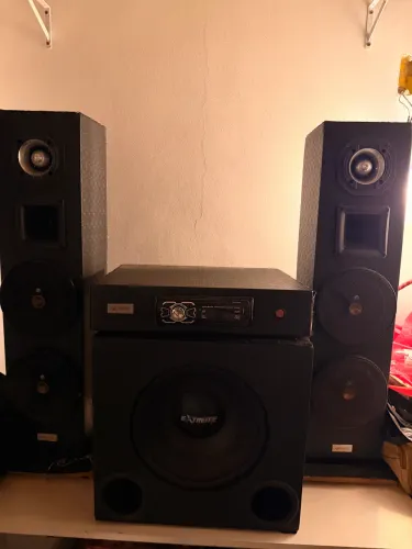 Home theater com som automotivo