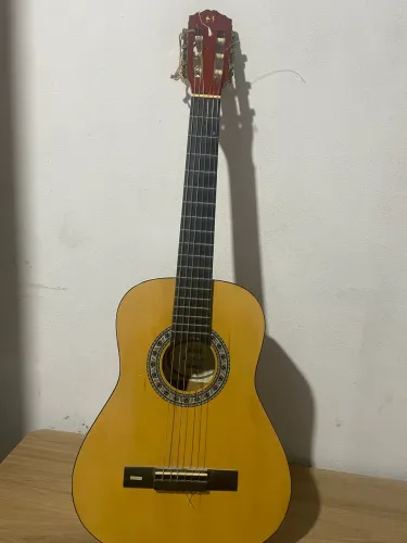 Violão modelo Michael (linha clássica de nylon, como a série Antares / VM19