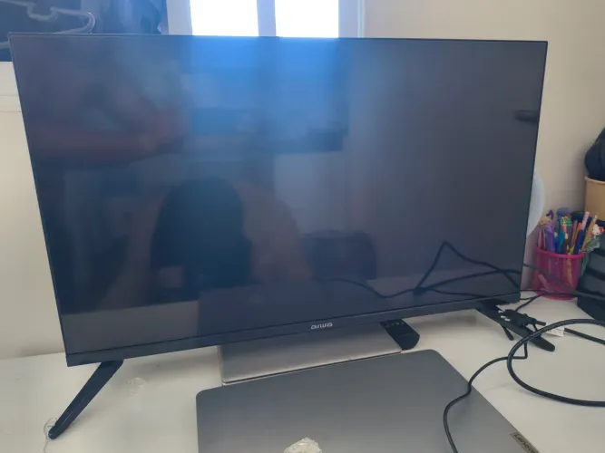 Vende - se Tv smart Aiwa RS 1000