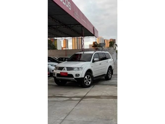 Mitsubishi Pajero Dakar 3.2 4X4 T.i. Dies. 5P Aut. 2013