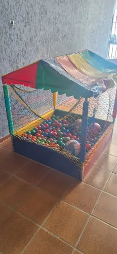 Piscina de bolinha 1 X 1 mts com 500 bolinhas