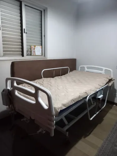 Cama hospitalar