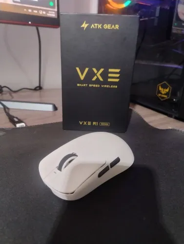 Mouse Gamer VXE R1 Branco - Semi Novo | Caixa e Acessórios | 1 Mês de Uso