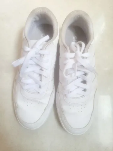 Tenis branco adidas 