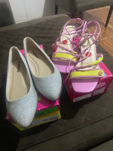 Sapatilha e sandália salto moleca 