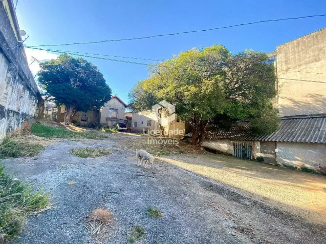 Lote à venda no Lagoinha, Belo Horizonte, 30 vagas