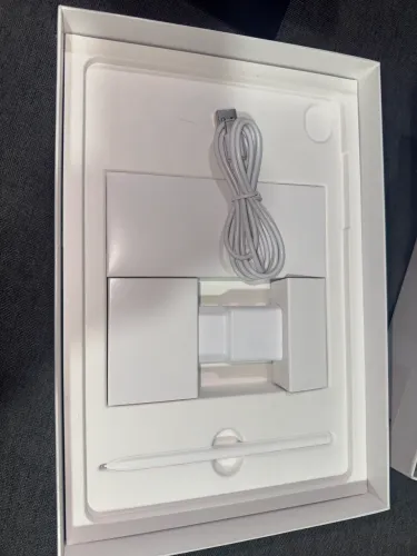 amsung Galaxy Tab S10 FE 128GB Wi-Fi + Capa Magnética Original