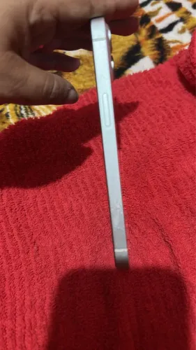 Vende-se iPhone 13