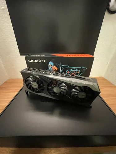 AMD rx7600 gigabyte