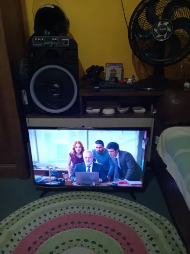 TV 32 polegada