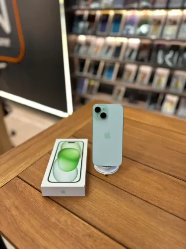 iPhone 15