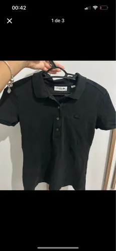 Polo Lacoste preta feminina