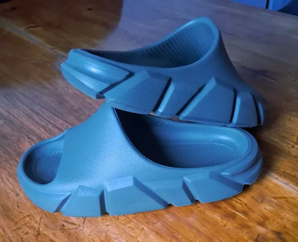 Chinelo slide verde Brasil 
