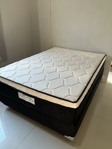 Cama box de casal + colchão