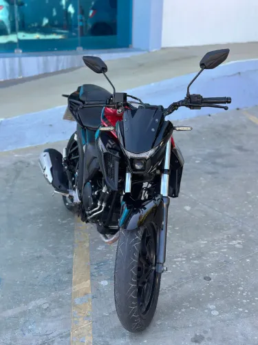 YAMAHA FZ25 FAZER À VENDA