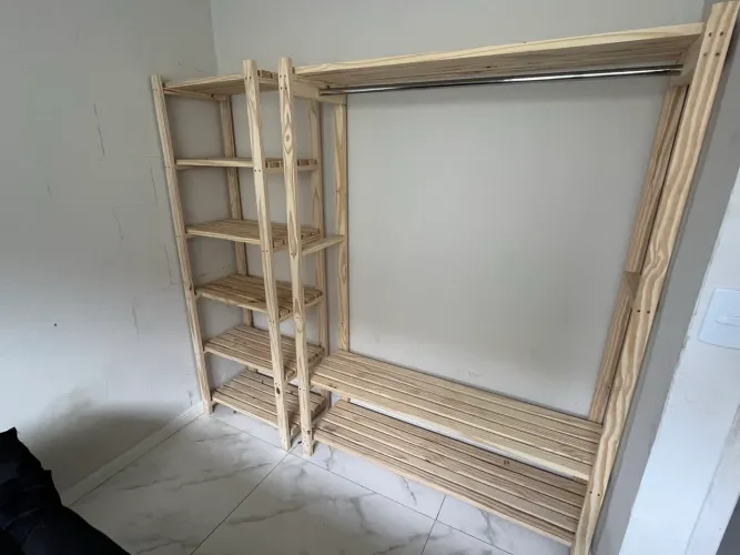 Estante estilo arara nova 1 mês de uso