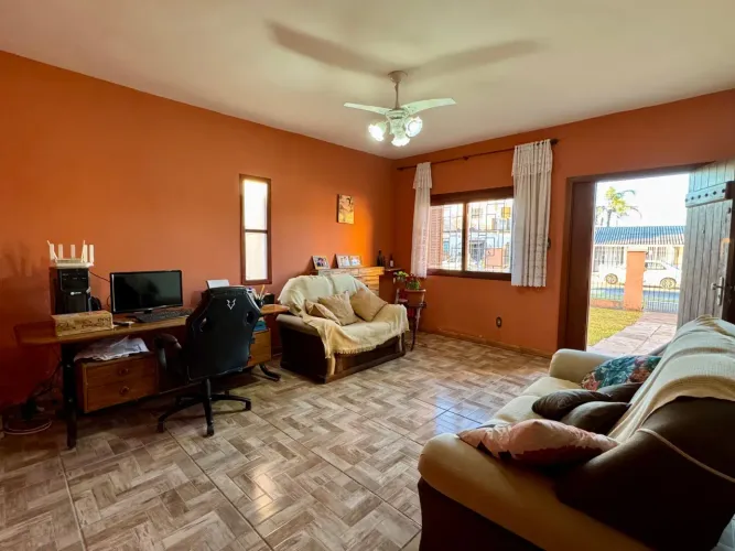Casa à venda no Areal, Pelotas - 372 m², 4 quartos (sendo 1 suíte), sala com lareira, gara