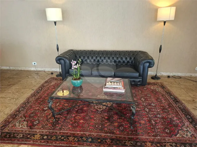 Apartamento com 4 quartos para locação em Consolação - SP