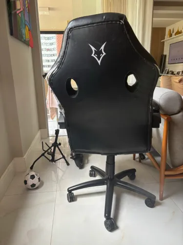 Cadeira Gamer Husky - Usada (se trocar o forro e ajustar a inclinação fica top)