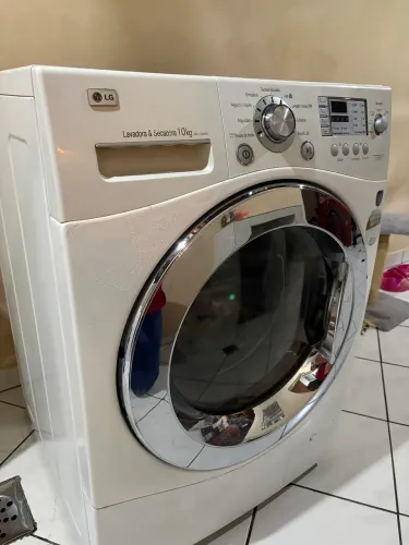 Máquina Lava e Seca 10kg LG