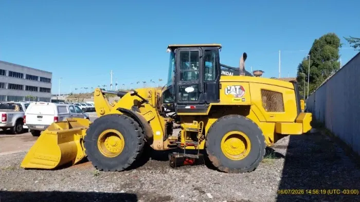 Pá Carregadeira CAT 938K 15T ANO 2021 - 15.695H