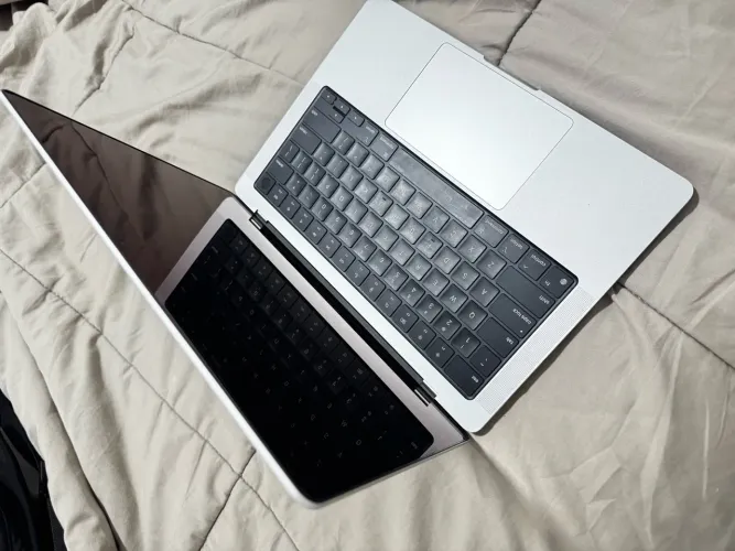 Macbook Pro 14 M1 16gb Ram Ssd 512gb (Usado)