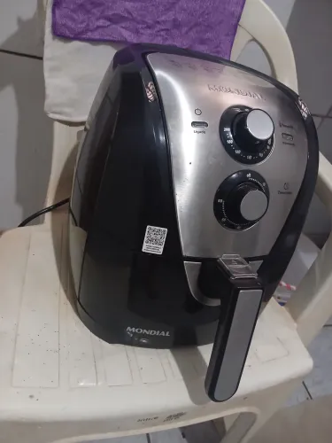 Vendo AIR FRYER Nova 1 Mês de Uso