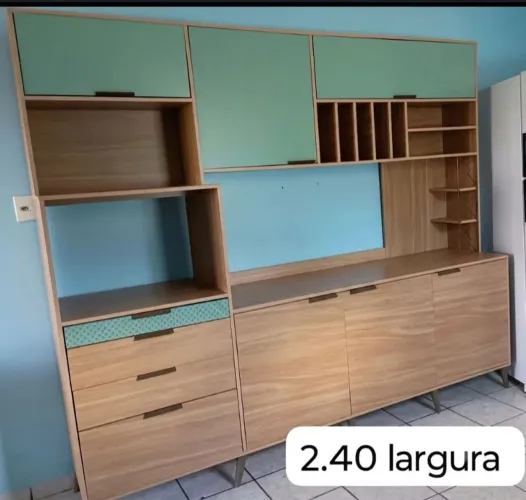 Armário de cozinha compacto 2.40 de largura