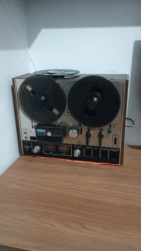 Gravador de rolo Akai modelo 4000ds leia a descrição 