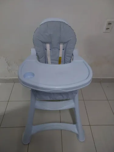 Vendo cadeira de alimentação para bebê
