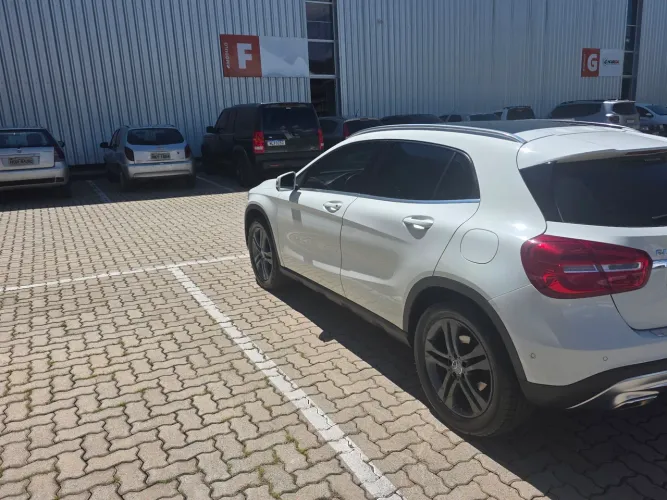 Mercedes-Benz GLA 200 Vis. Black ED. 1.6 TB 16V Aut. 2015