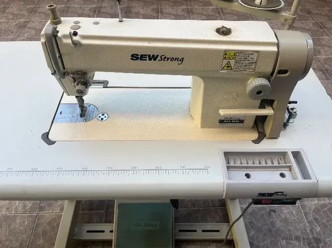 Máquina Reta Industrial SEW Strong BSS-5550 - Igual Juki DDL-5550