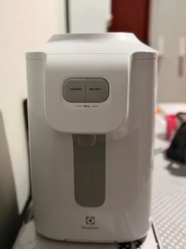 Bebedouro Electrolux novo