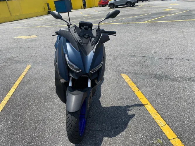 Xmax 250 na garantia de fábrica 