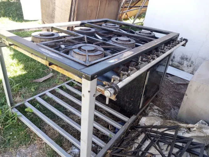 Vende-se fogão industrial
